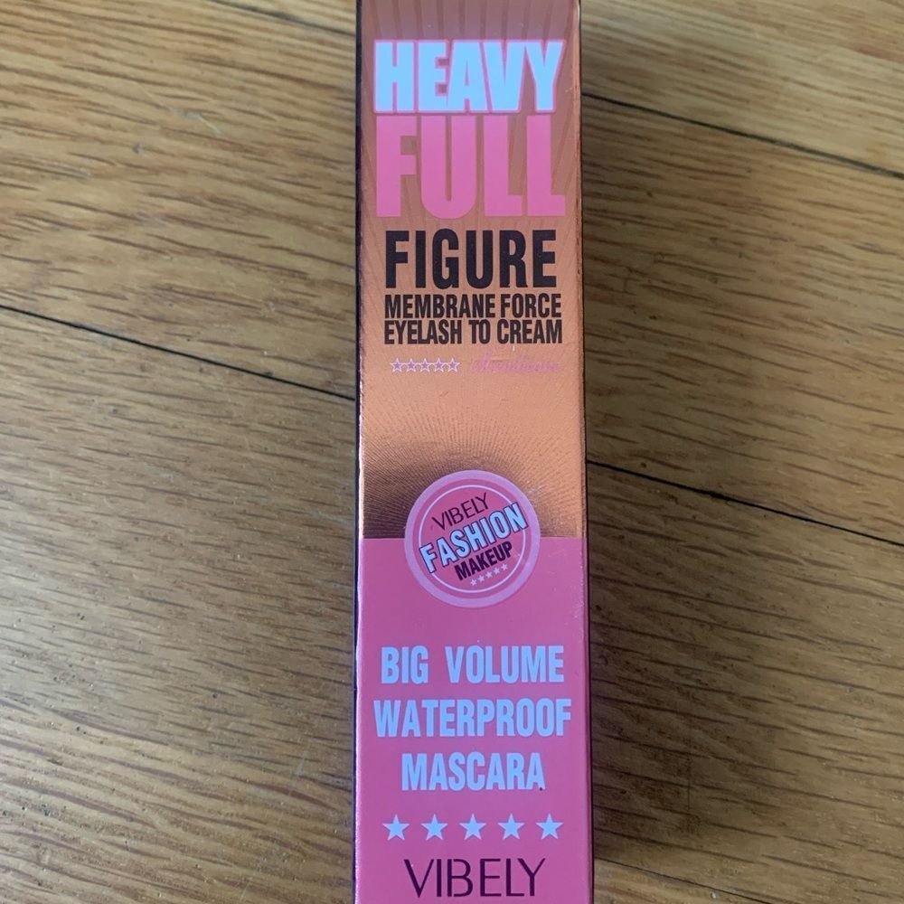 Vibely Black Waterproof Black Mascara